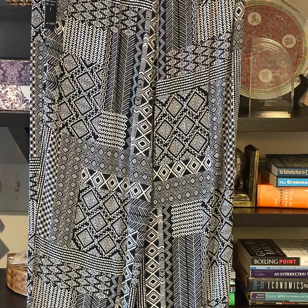Robert Louis Black and White Geometric Patterned Wide Leg Pants NWT